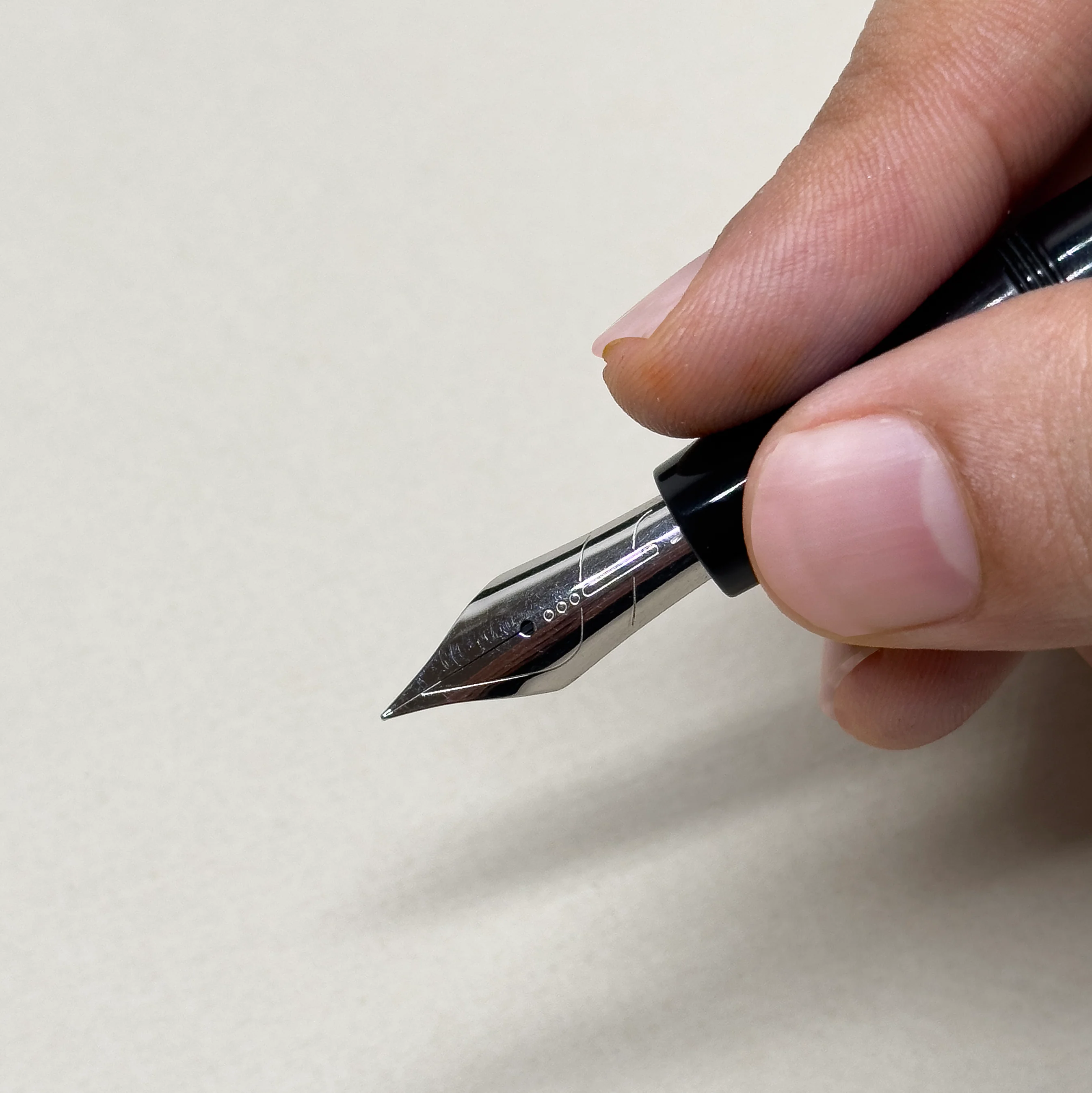 Endless Captiva Torque-Filler Fountain Pen - Infinite Space Chrome - Image 6