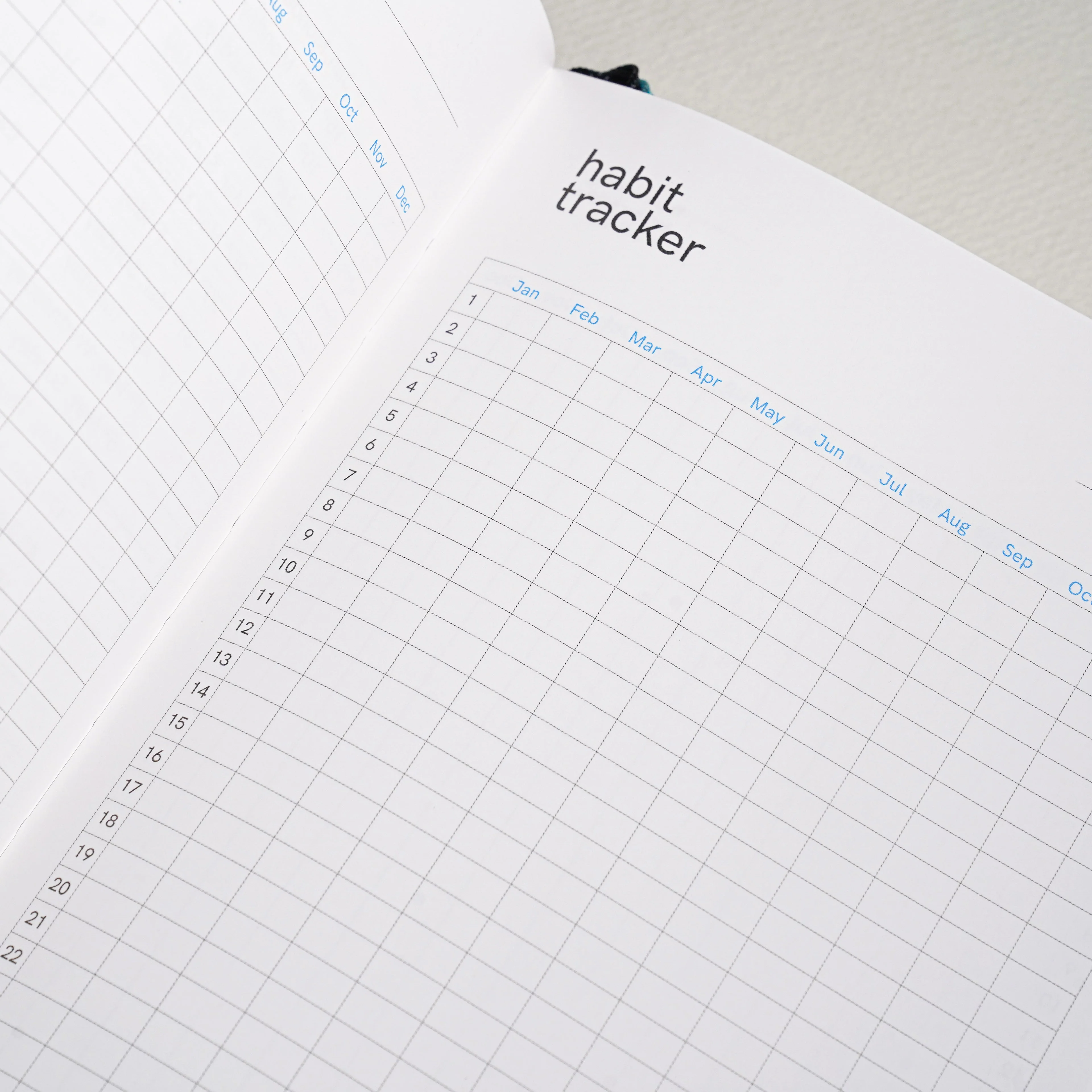 Regalia Daily Planner 2025 - 50% Off - Image 5